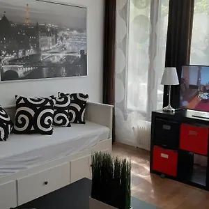 https://brussels-louise-studio.brusselshotelsbook.com
